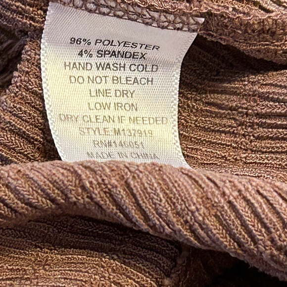 Faith and Joy Embroidered Collar Brown Shirt - Size L - Picture 6 of 6